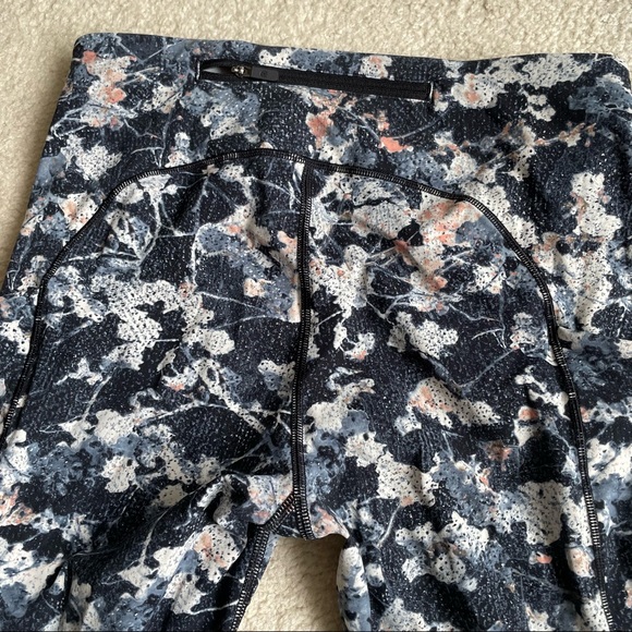 Lululemon Swift Speed Running Tights - Picture 6 of 7